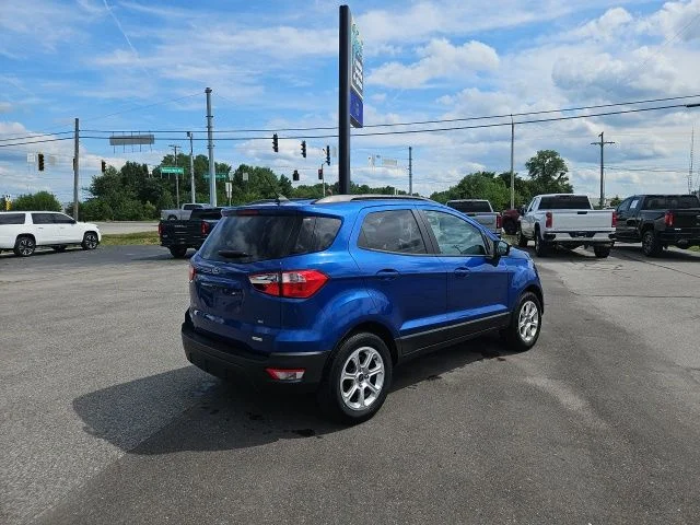 Used 2020 Blue Ford SE image 6