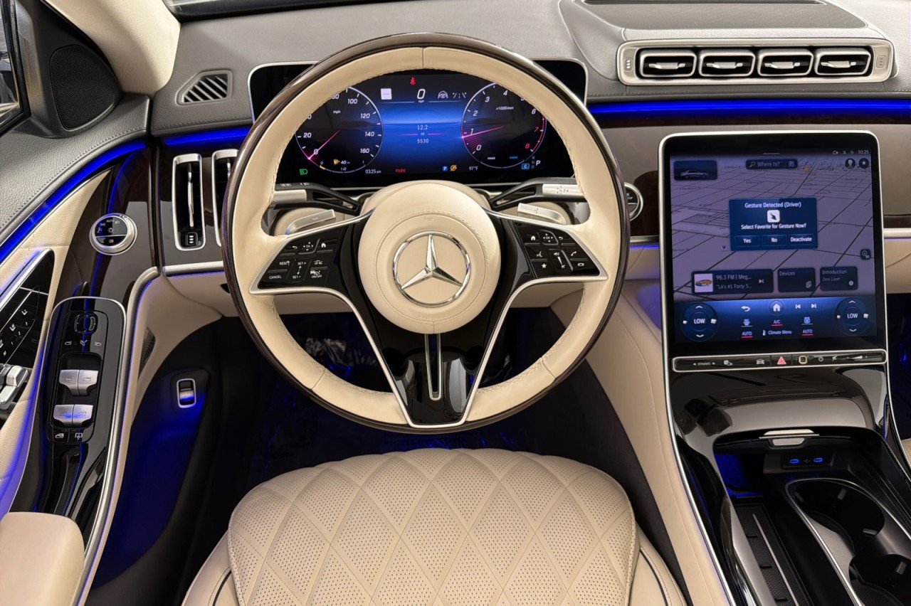 Certified Used 2024 Cirrus Silver Metallic Mercedes-Benz S 580 image 13
