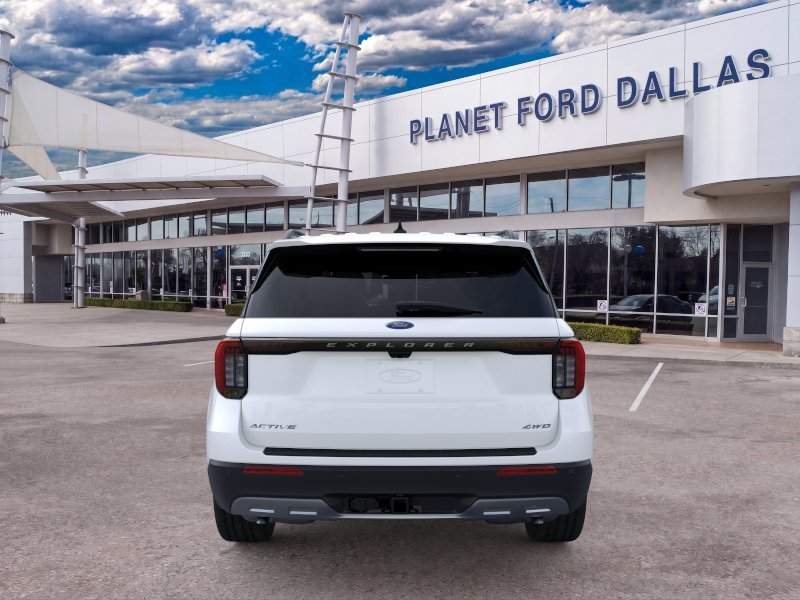 New 2026 Star White Metallic Tri-Coat Ford Active image 5