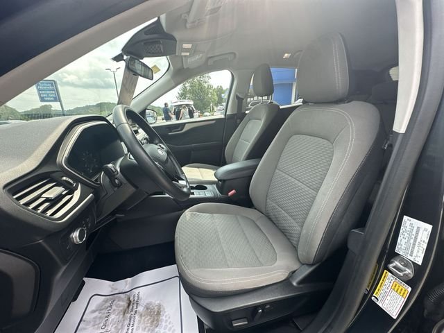 Used 2022 Blue Metallic Ford SE image 15