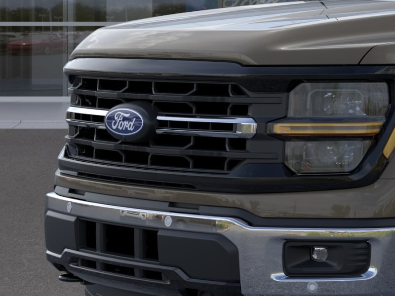 New 2026 Marsh Gray Ford XLT image 17