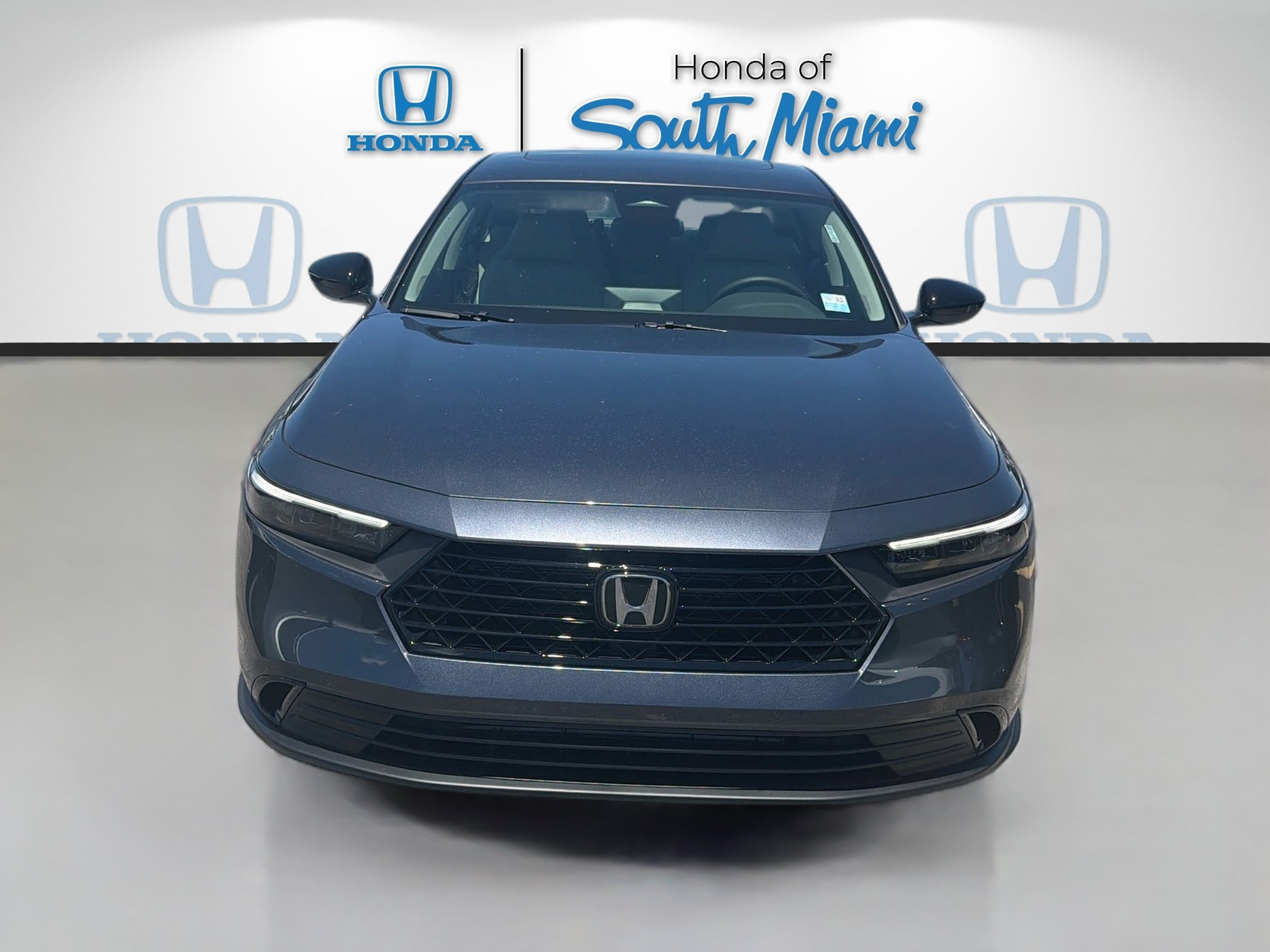 New 2026 Meteorite Gray Metallic Honda SE image 3