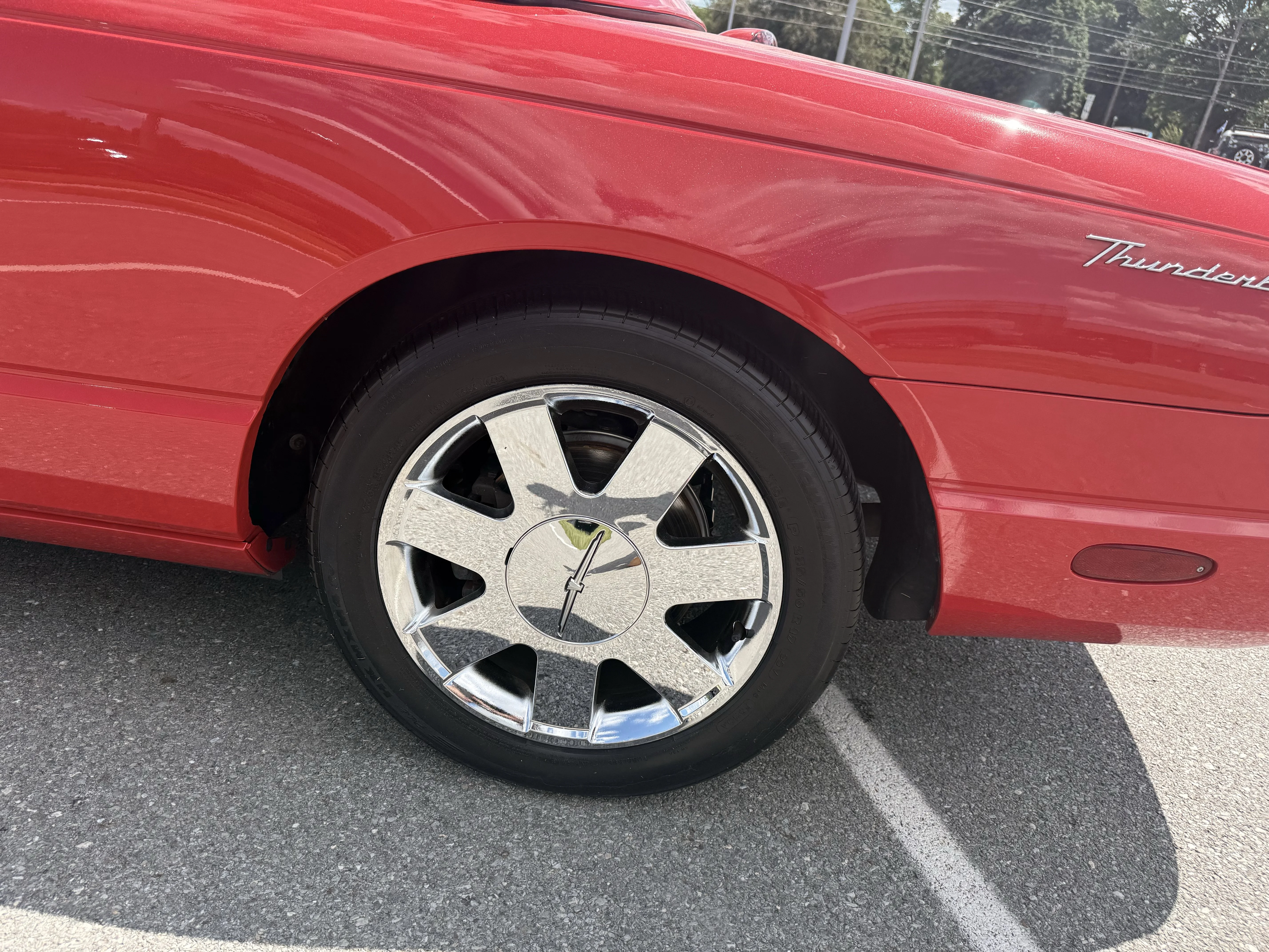 Used 2002 Red Ford Base image 36
