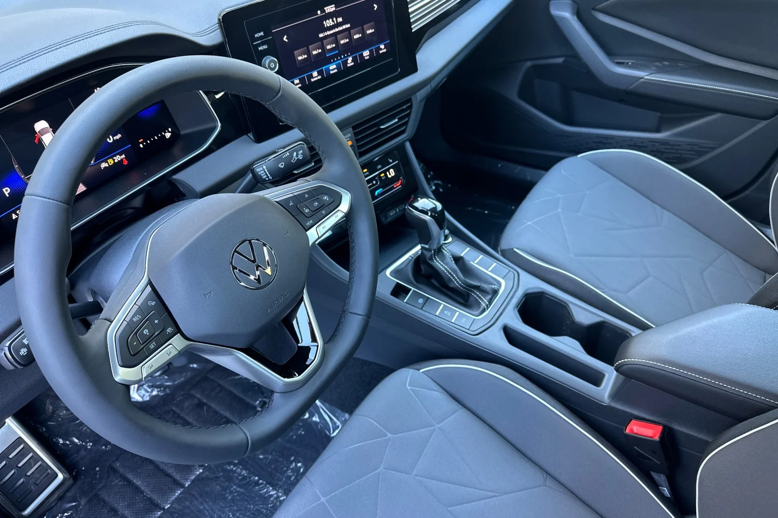 2026 Volkswagen Jetta Sport - Photo 10