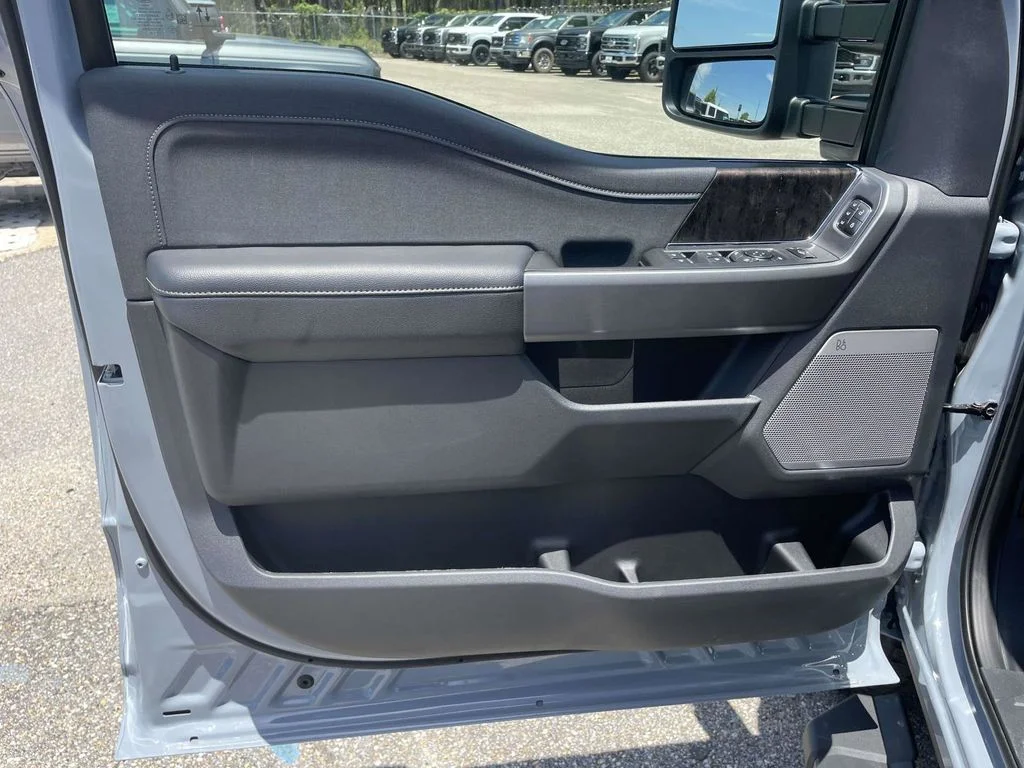 New 2026 Gray Ford Lariat image 15