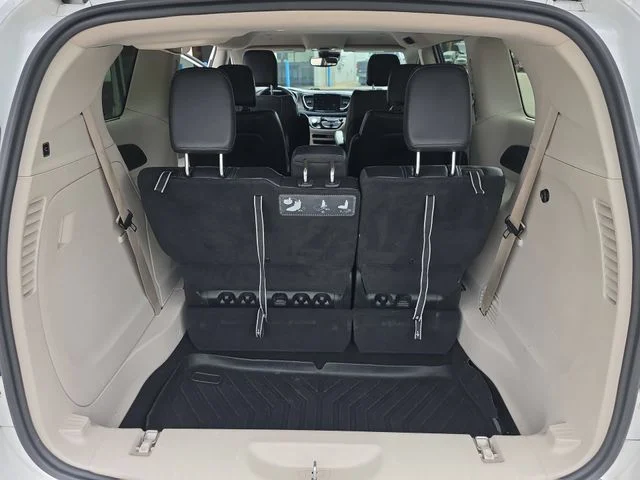 Used 2021 White Chrysler Touring L image 14