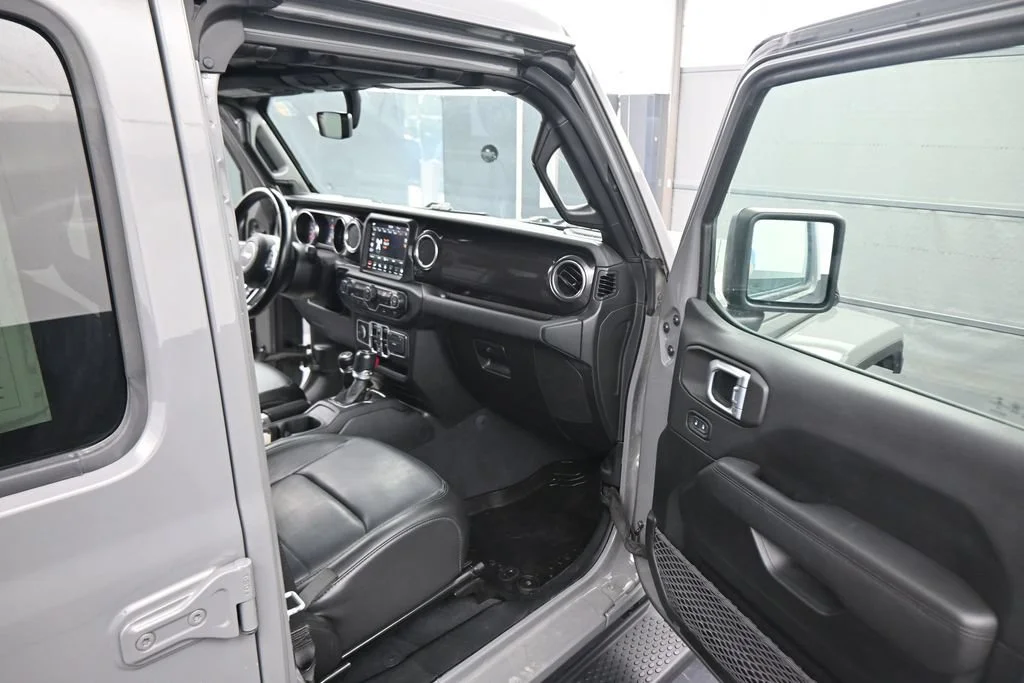 Used 2021 Gray Jeep Unlimited Sahara Altitude image 46