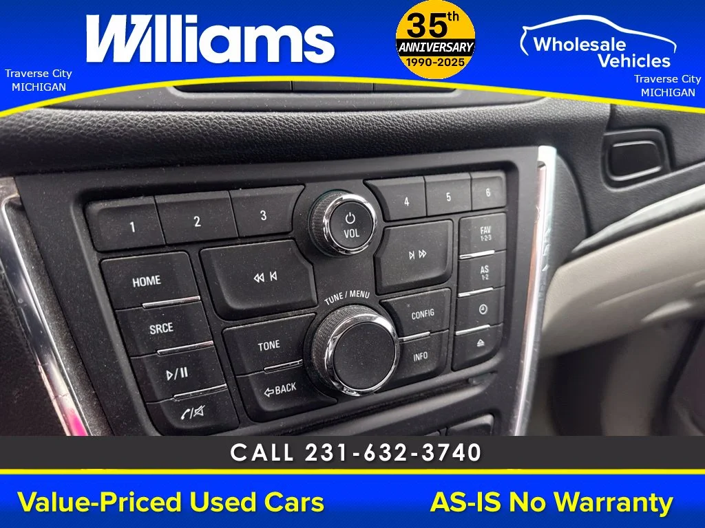 Used 2015 White Pearl Metallic Buick Base image 29