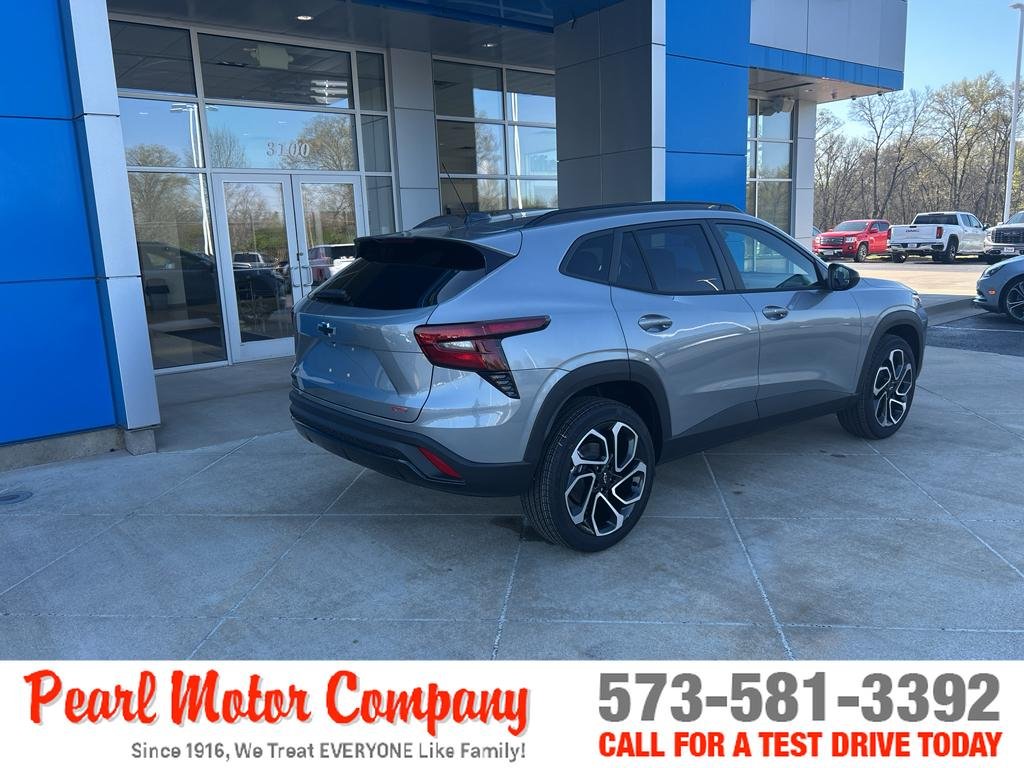 New 2026 Sterling Gray Metallic Chevrolet 2RS image 4