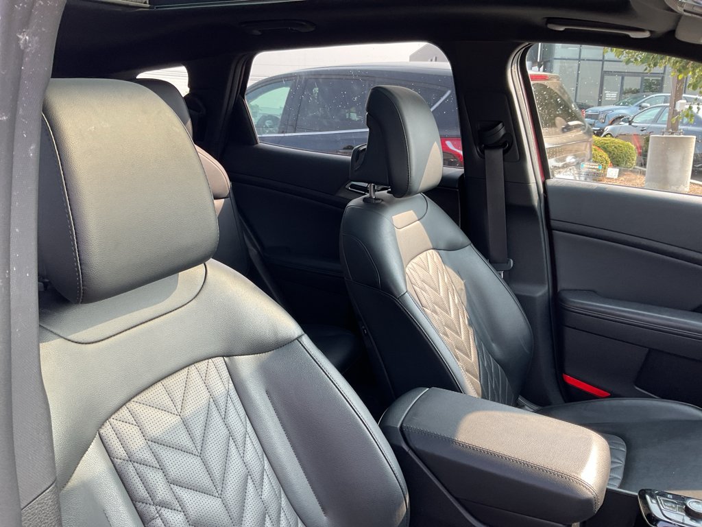 Used 2024 Dawning Red Kia X-Line image 13