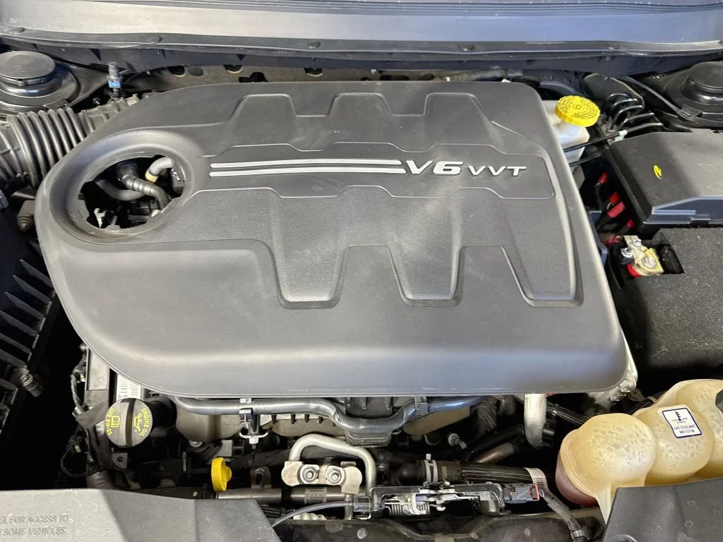 Used 2019 Black Jeep Latitude Plus image 39