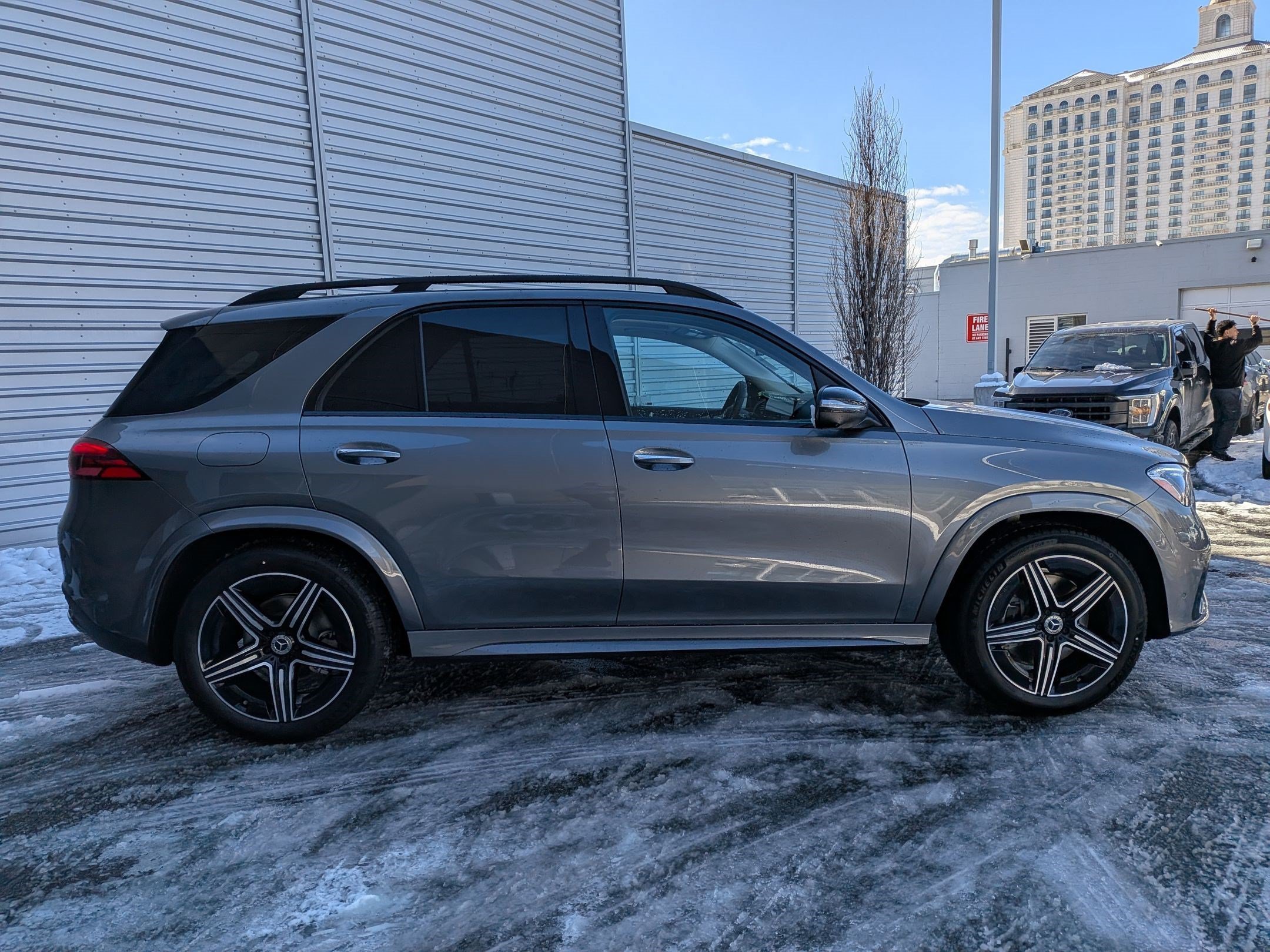 New 2026 Selenite Grey Metallic Mercedes-Benz GLE 350 image 21