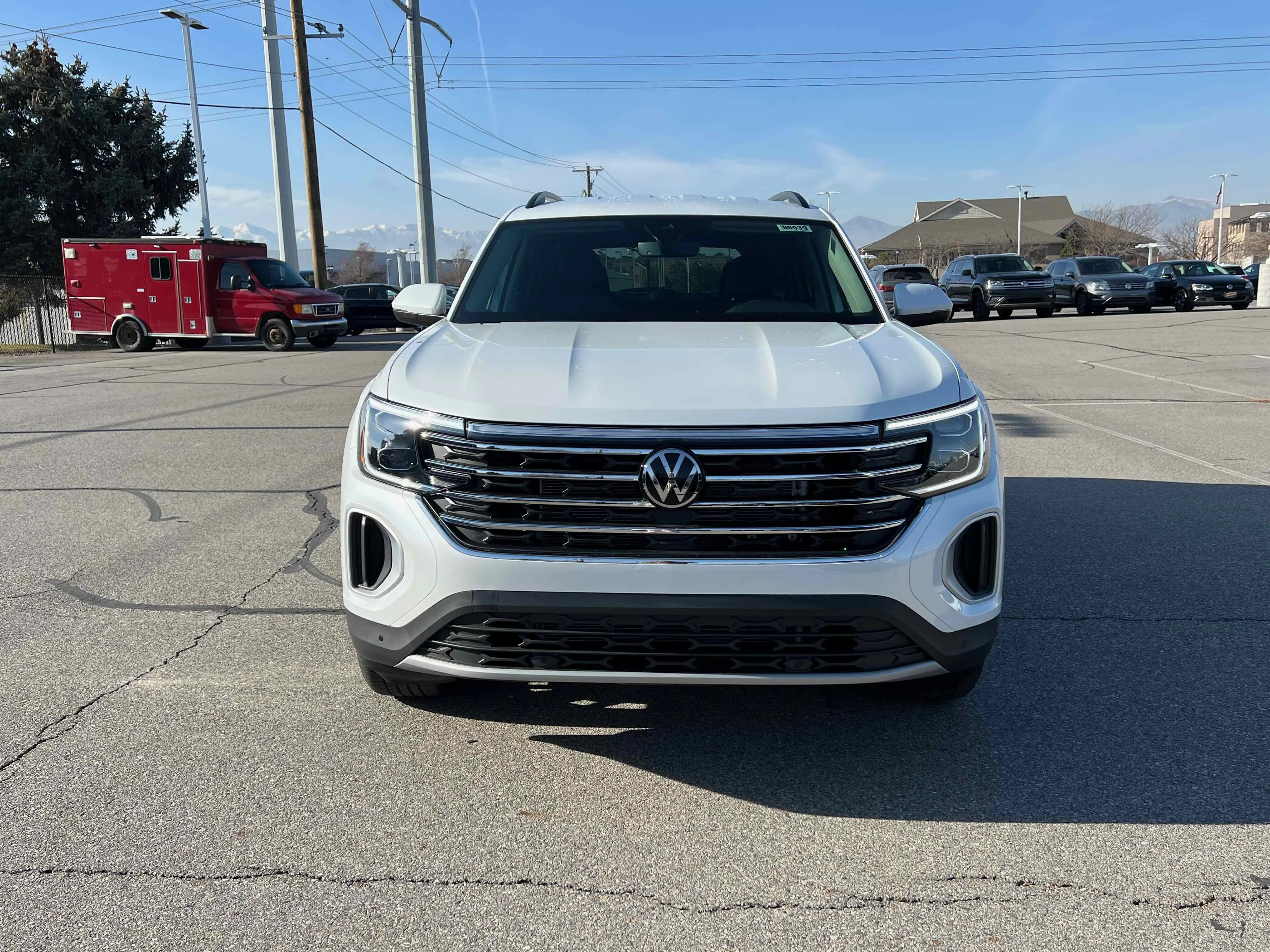 New 2026 Opal White Volkswagen 2.0T SE w/Technology image 5