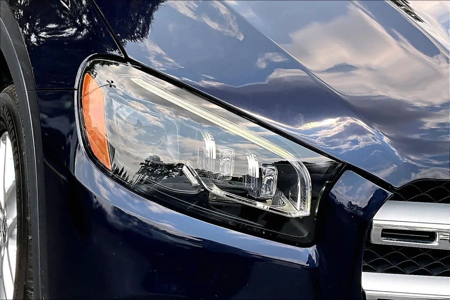 Used 2020 Lunar Blue Metallic Mercedes-Benz GLS 450 image 53