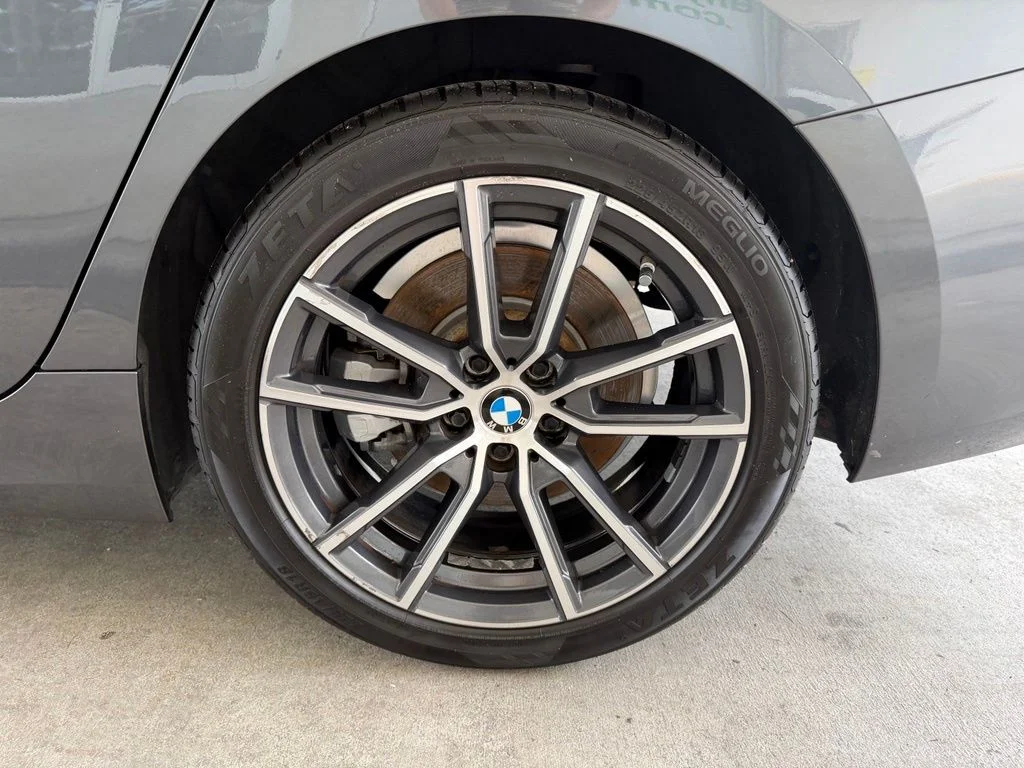Used 2021 Gray BMW 330i image 18