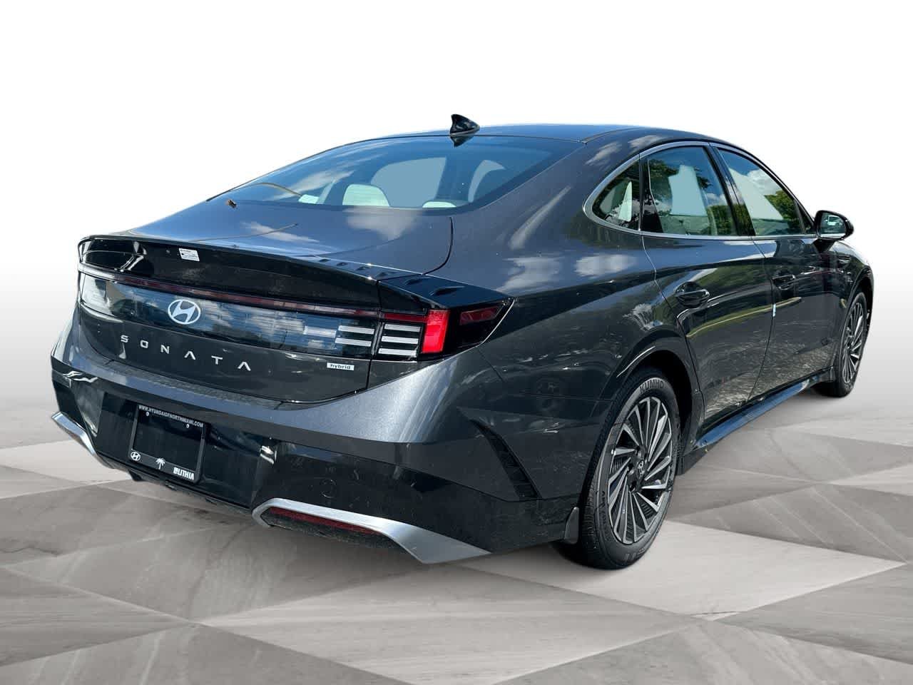 2025 Hyundai Sonata Hybrid SEL - Photo 8