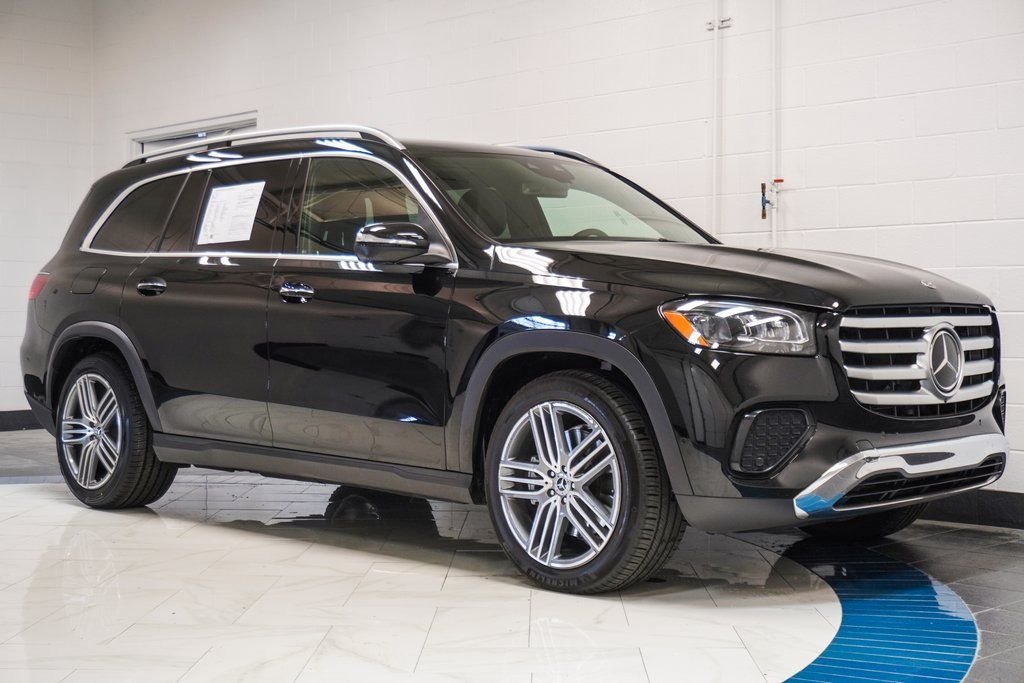 Used 2025 Black Mercedes-Benz GLS 450 image 5