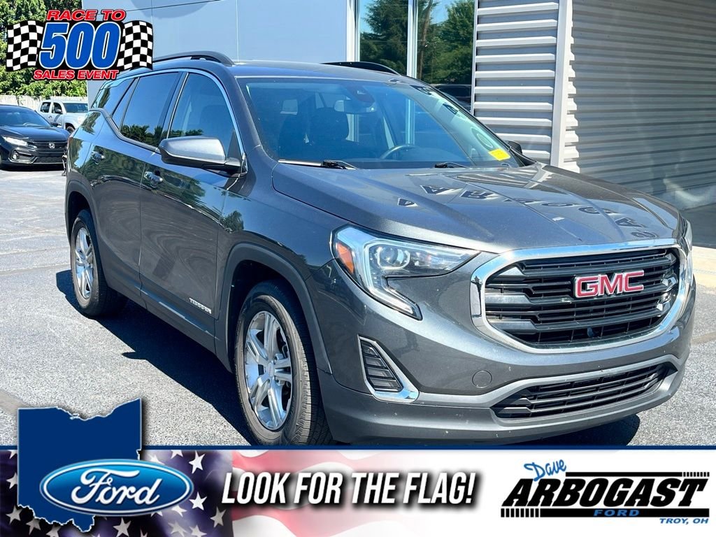 Used 2020 Gray GMC SLE image 1