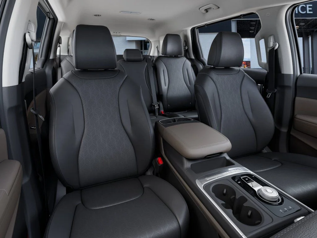 New 2027 Snow White Pearl Kia EX image 15