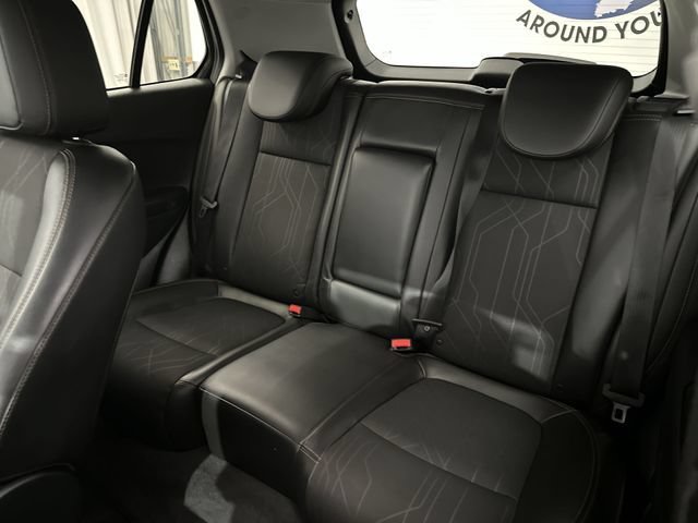 Used 2018 SILVER ICE METALLIC Chevrolet LT image 25