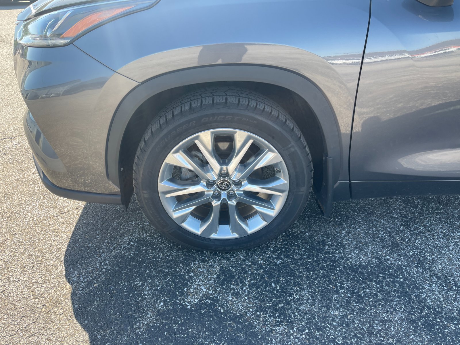 Used 2024 Gray Toyota Limited image 32
