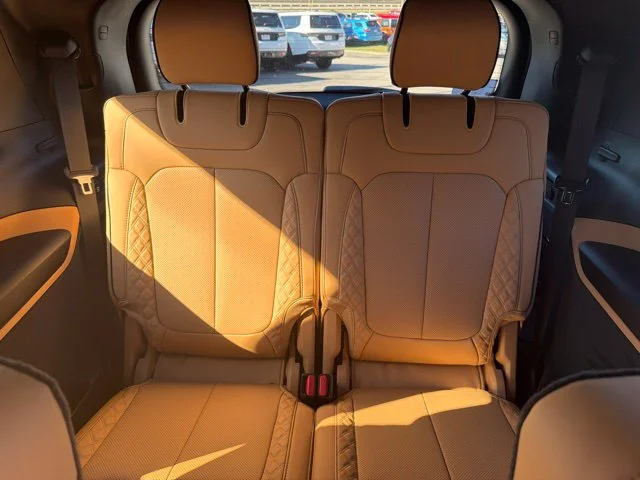 New 2027 Bright White Clear-Coat Paint Jeep Summit image 46