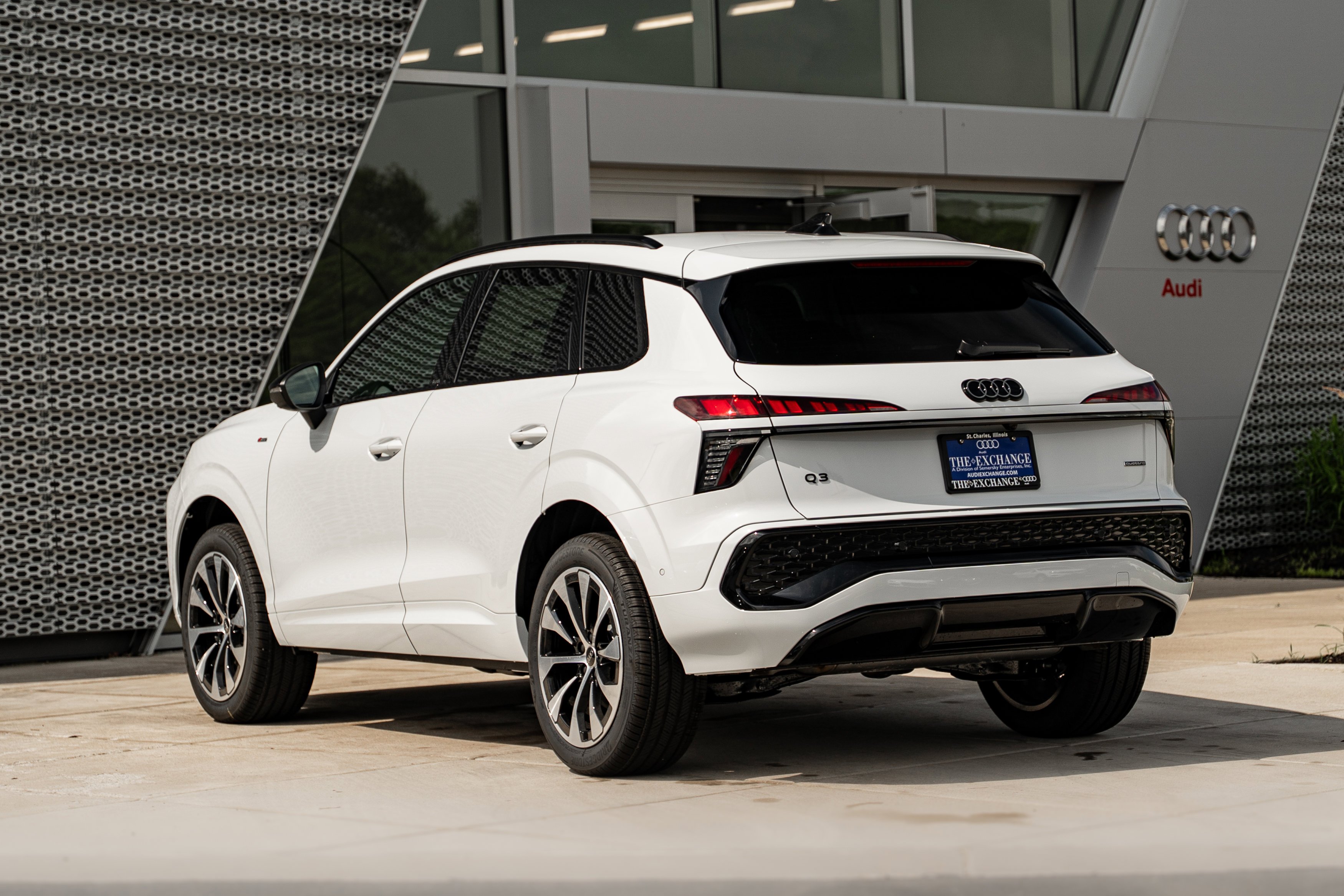 New 2026 Glacier Audi S line image 5