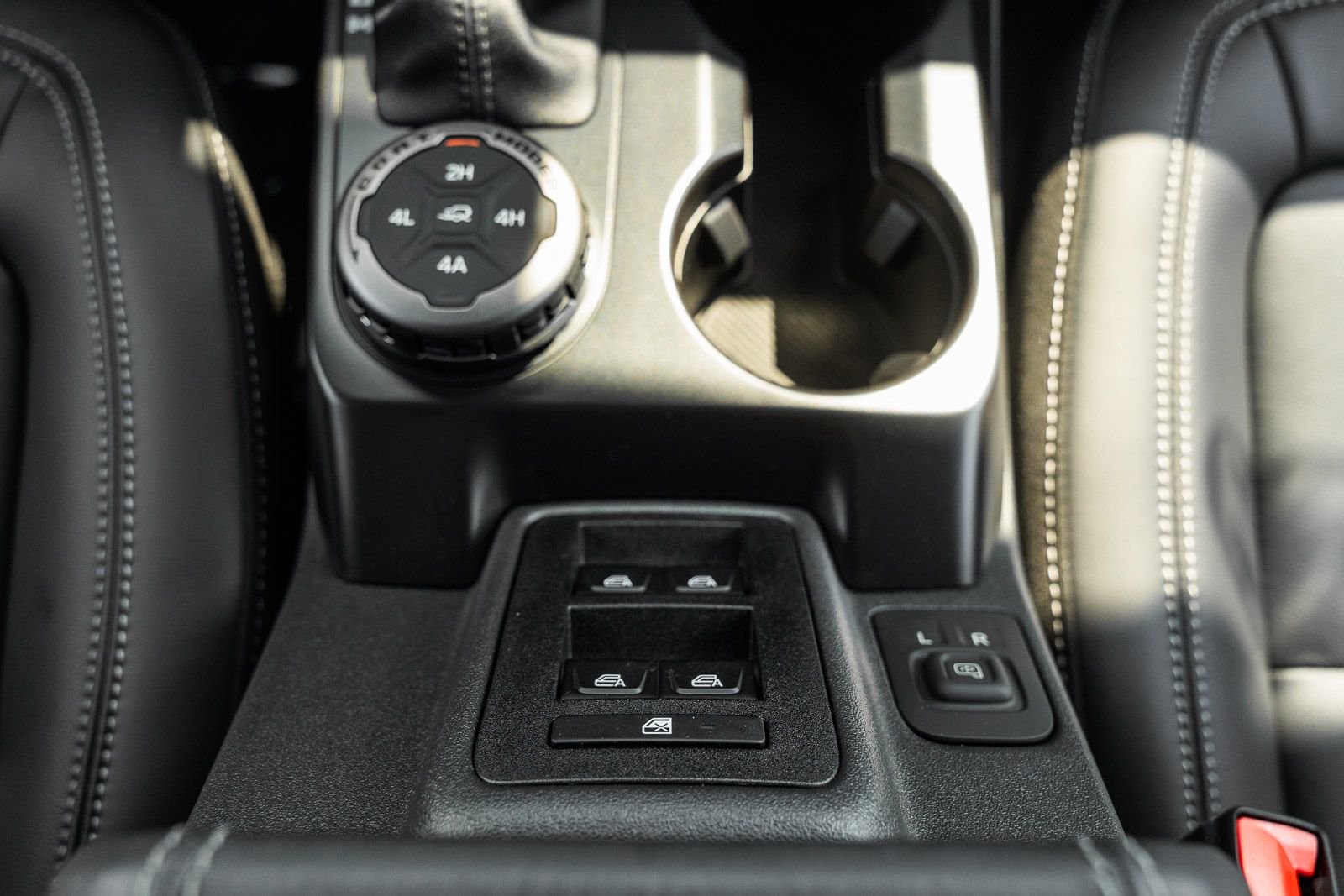 New 2026 Avalanche Gray Ford Outer Banks® image 22
