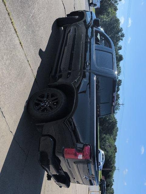 Used 2025 Black Chevrolet High Country image 4