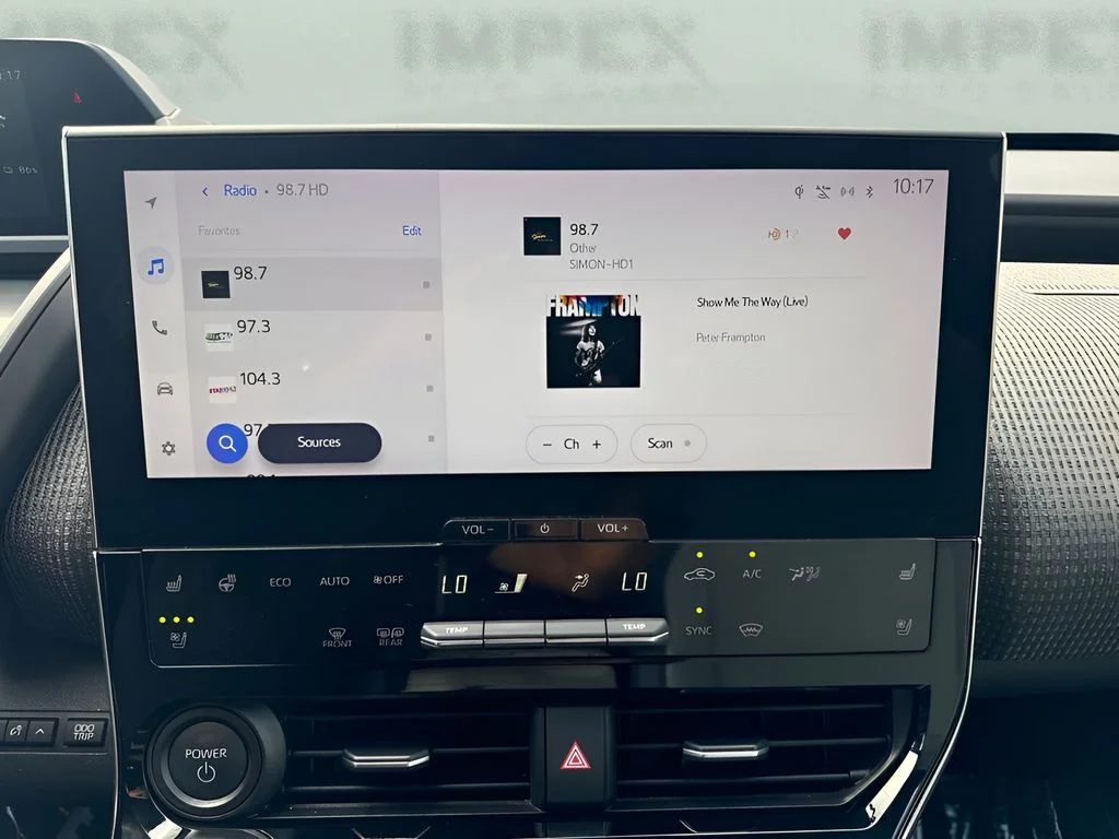 Used 2023 White Subaru Touring image 12