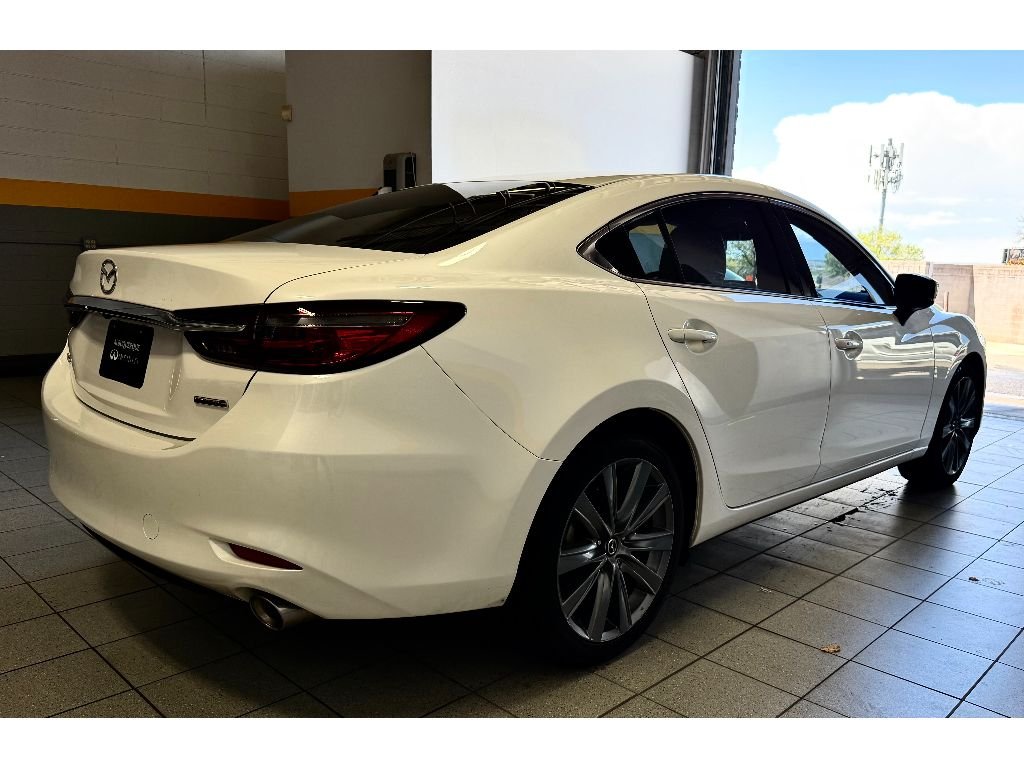 Used 2021 Snowflake White Pearl Mica Mazda Touring image 4