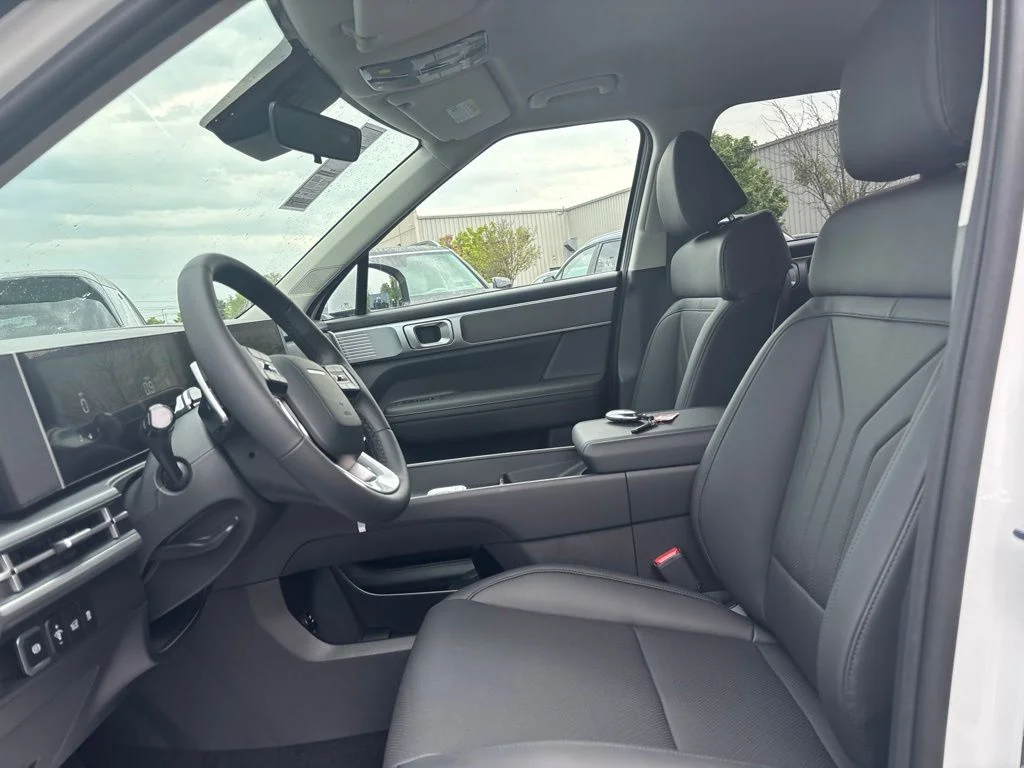 New 2026 White Hyundai SEL image 10