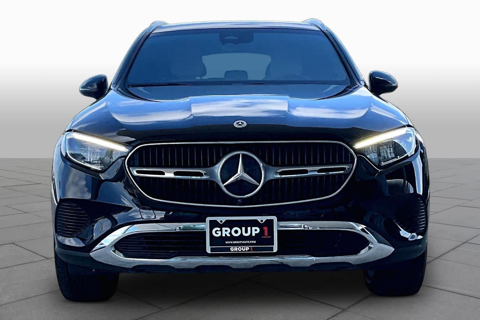 Used 2024 Black Mercedes-Benz GLC 300 image 4