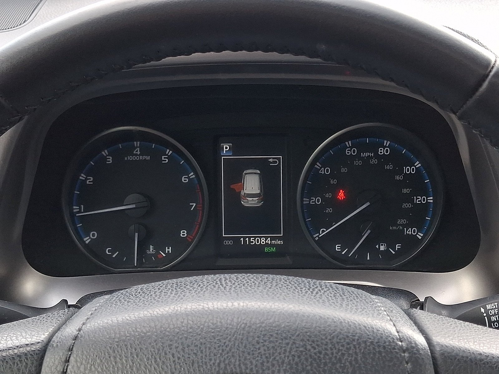 Used 2018 Super White Toyota XLE image 22