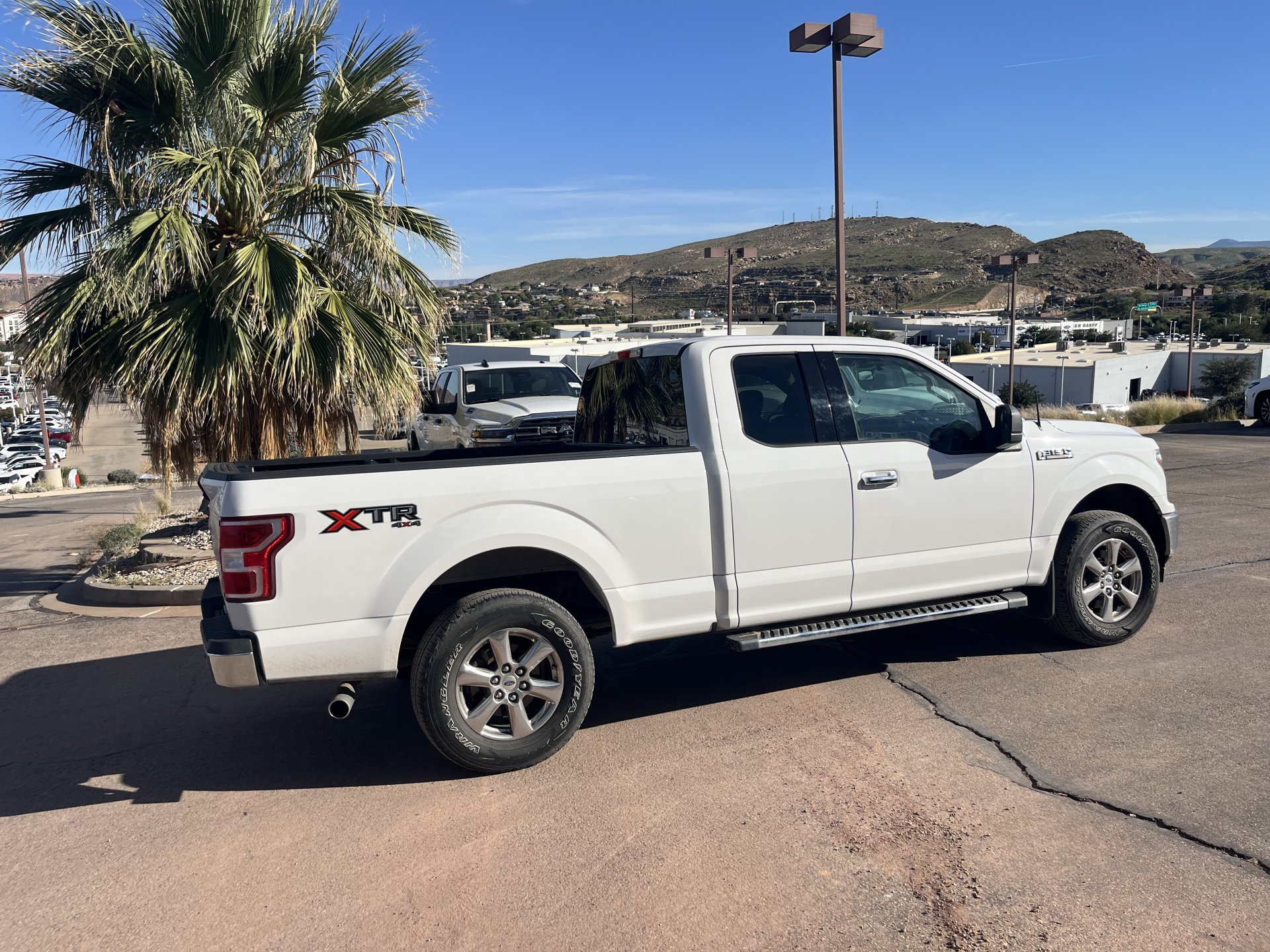 Used 2018 White Ford XLT image 7
