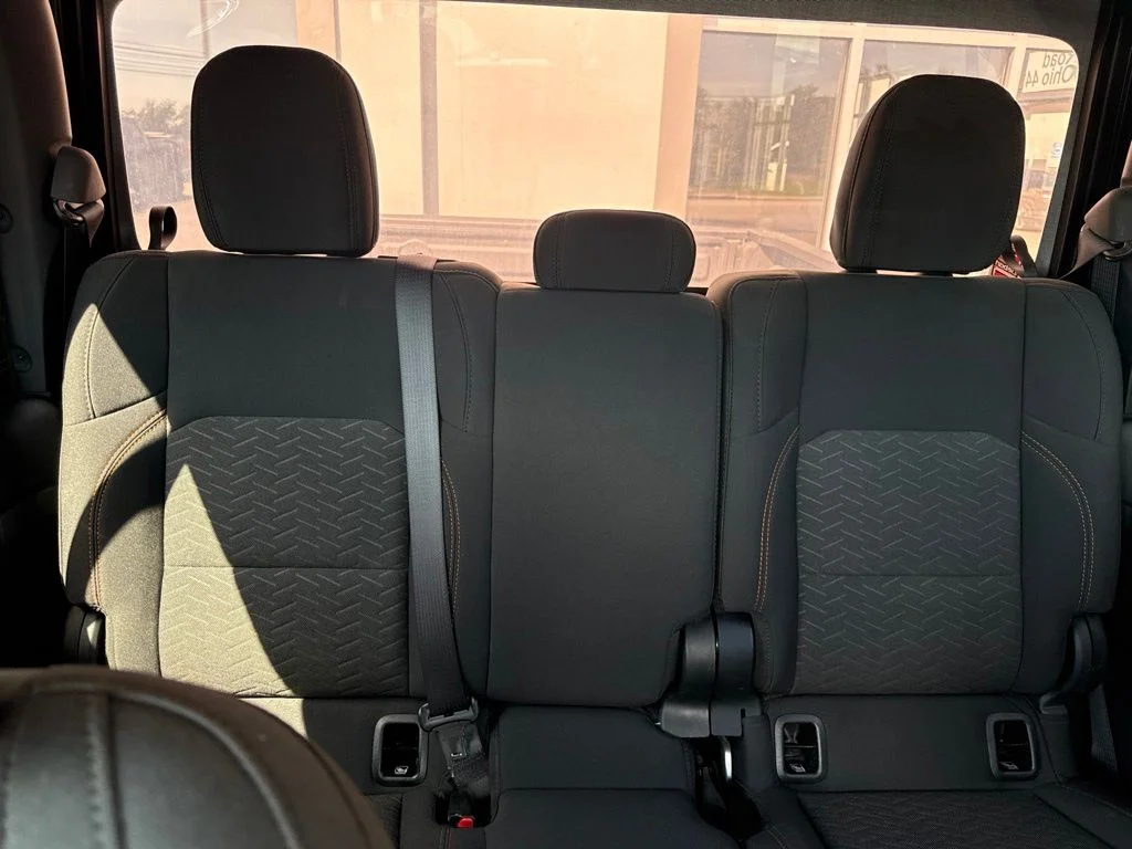 Used 2023 Green Jeep Mojave image 15