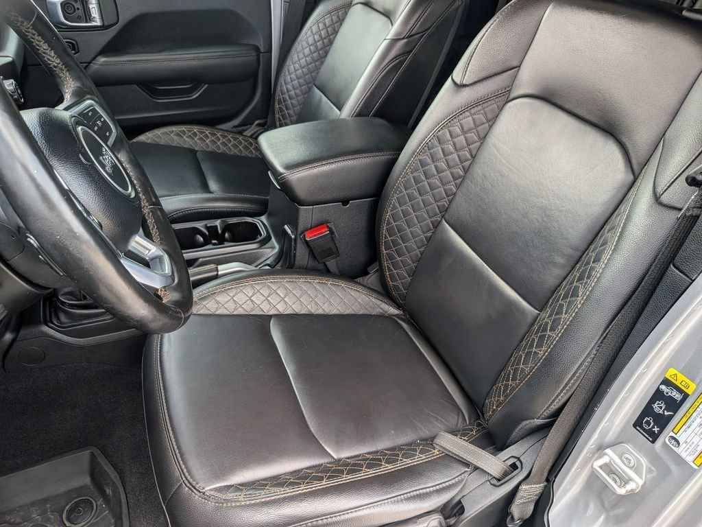 Used 2021 Silver Jeep Unlimited Sahara 4xe image 30
