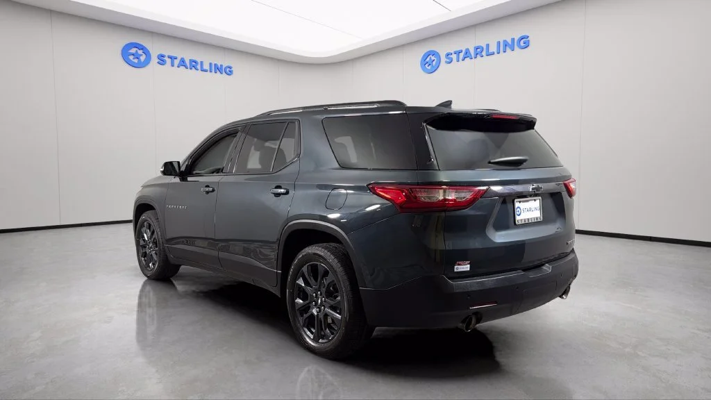 Used 2020 GRAPHITE METALLIC Chevrolet RS image 5
