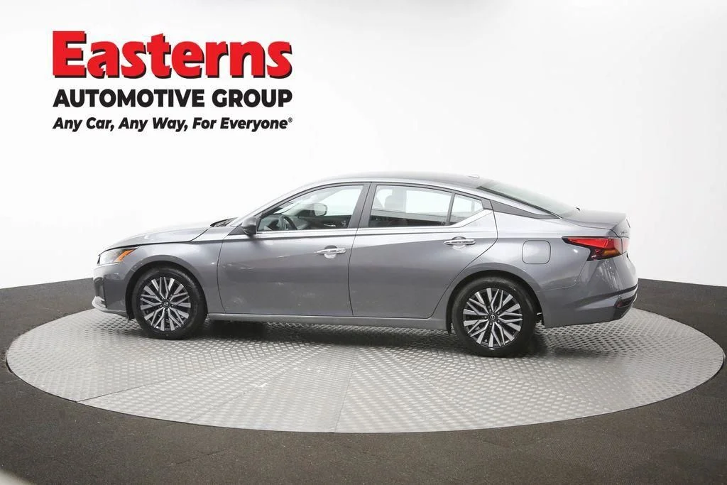 Used 2025 Gray Nissan 2.5 SV image 64