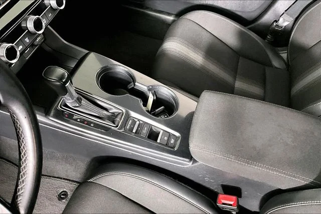 Used 2022  Honda Sport image 16