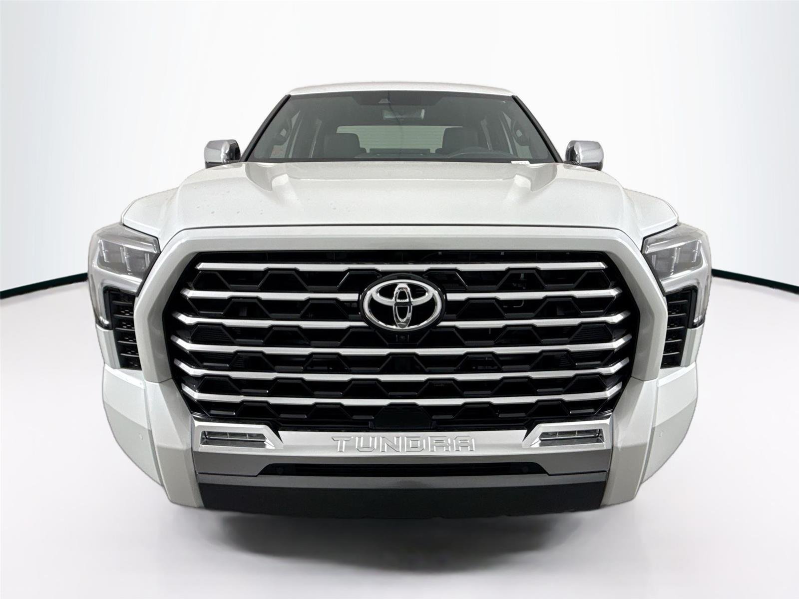 New 2026 Wind Chill Pearl Toyota Capstone image 4