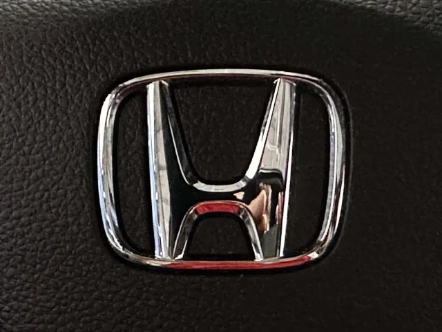 Certified Used 2025 Crystal Black Pearl Honda AWD TRAILSPORT image 26