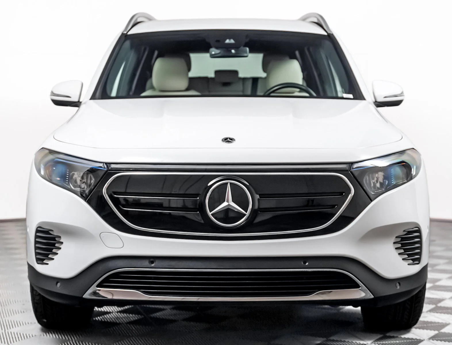 Certified Used 2023 Polar White Mercedes-Benz 300 4MATIC® image 10