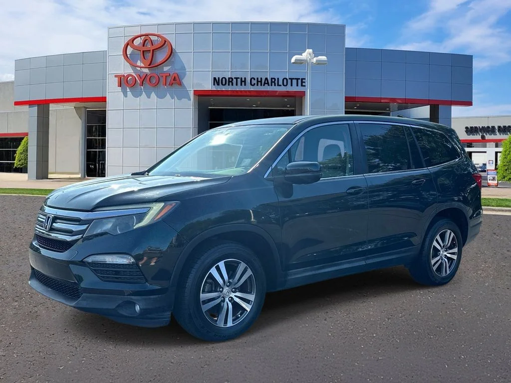 Used 2016  Honda EX-L image 3