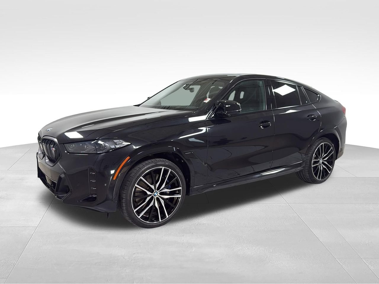 2024 BMW X6 M60i's photo