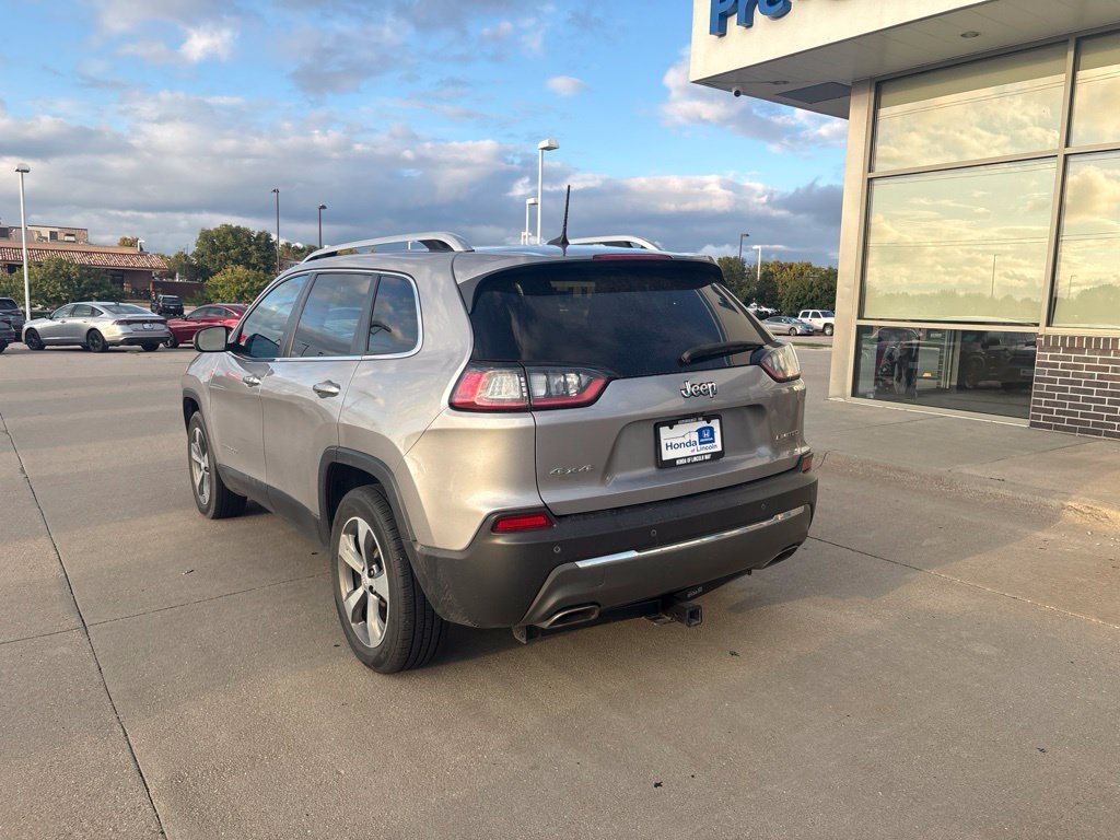 Used 2019 Billet Silver Metallic Clearcoat Jeep Limited image 7