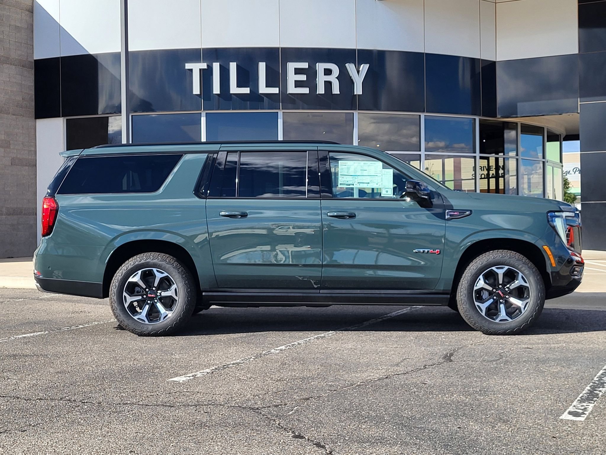 2026 GMC Yukon XL AT4