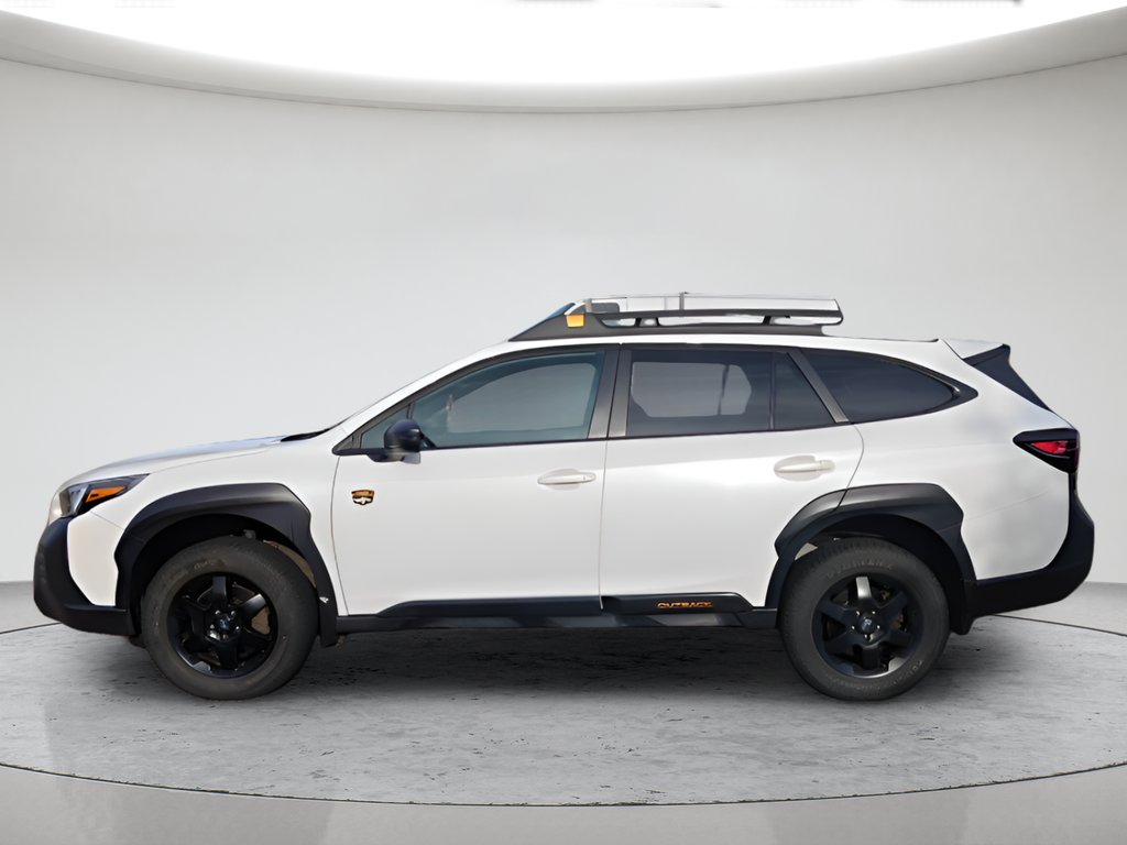 Used 2022 Crystal White Pearl Subaru Wilderness image 6