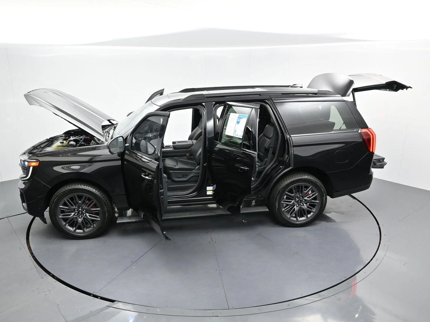 Used 2025 Black Ford Platinum image 56
