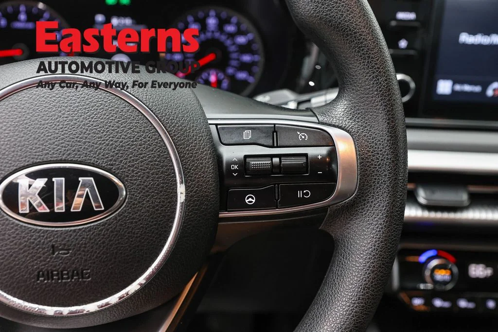 Used 2021 Silver Kia LXS image 15